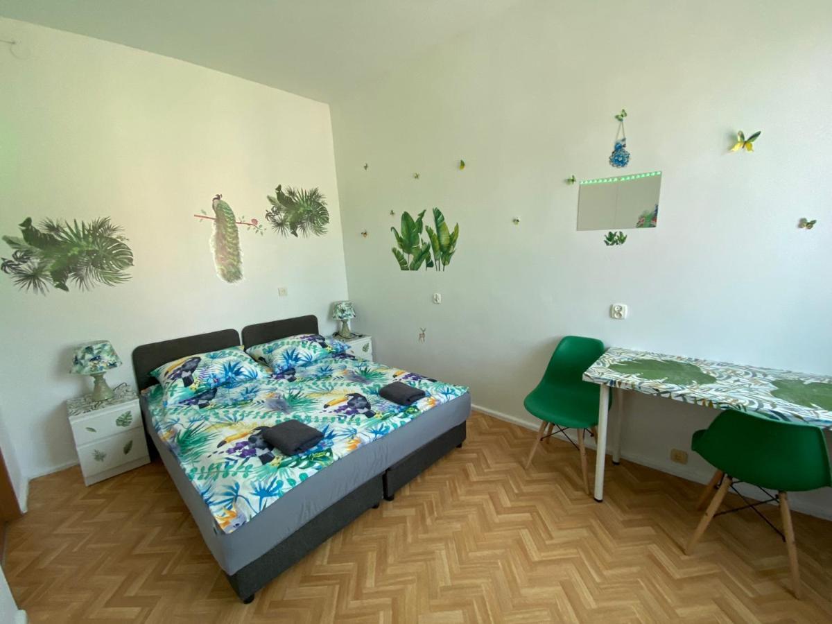 Jungle Rooms Gdańsk Extérieur photo